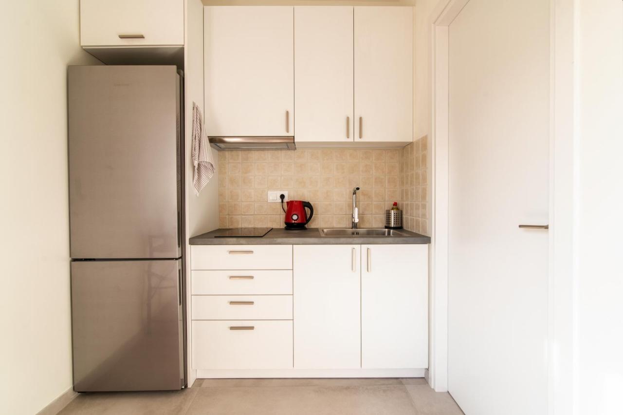 Cosy & Stylish 1-Bedroom Apartment In The Centre Athena Bagian luar foto