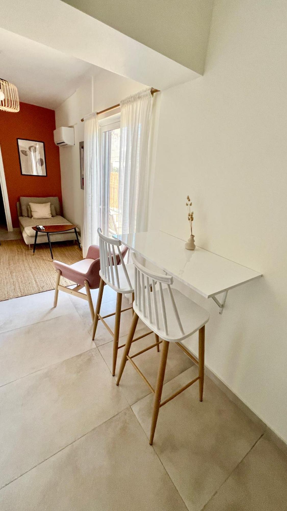 Cosy & Stylish 1-Bedroom Apartment In The Centre Athena Bagian luar foto